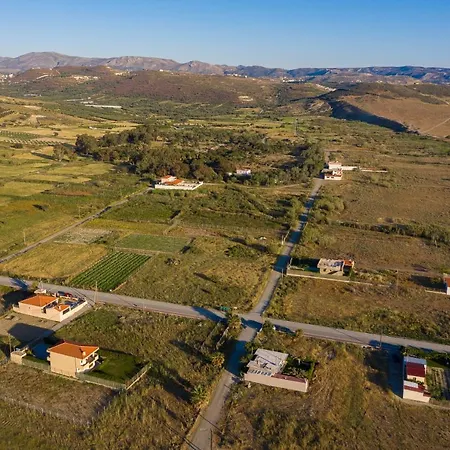 Petrakis Afrathias Garden House Kalamaki (Heraklion)